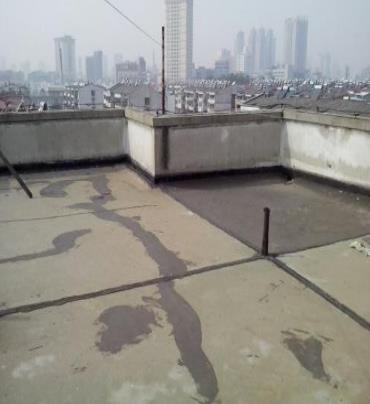 绥化市漏水维修 楼顶漏水是什么原因，楼顶漏水维修方法是什么?